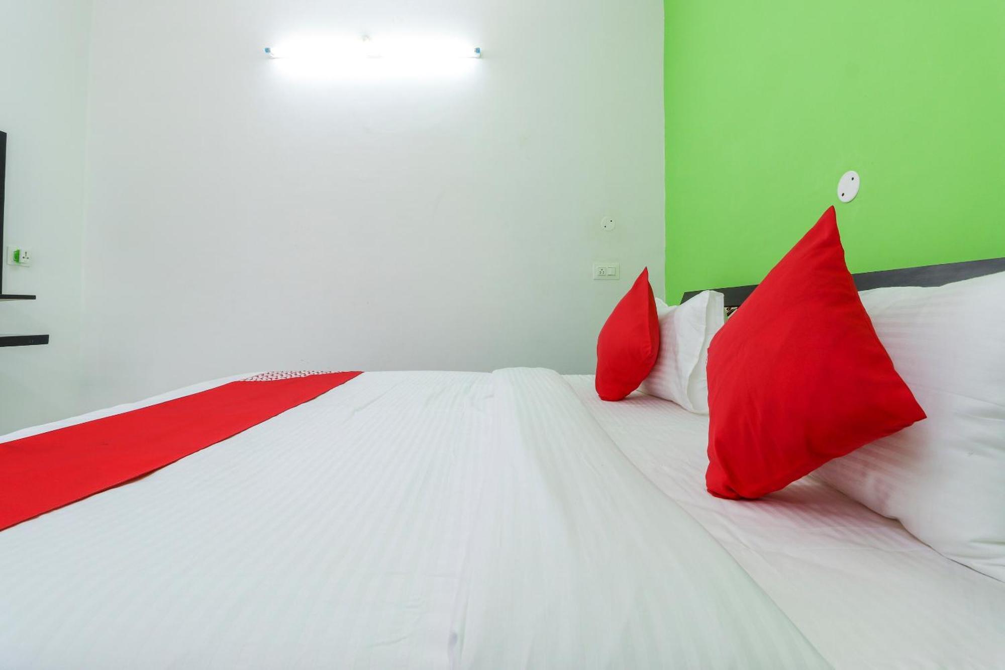 Collection O Vedanta Residency Hotel Lakhnau Kültér fotó